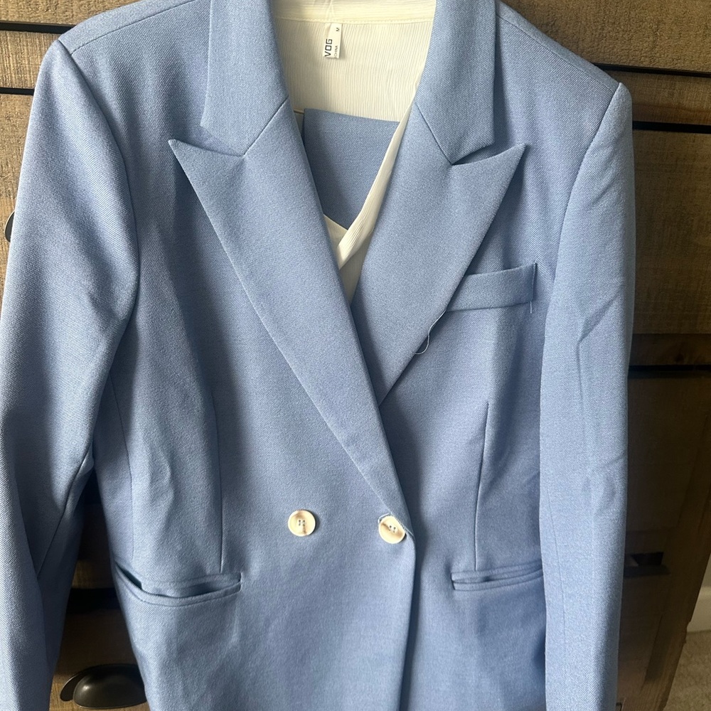 Veronica Corningstone suite costume. small. Light blue blazer pants